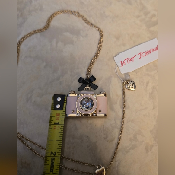 Betsey Johnson Pink Camera Pendant Necklace with Black Bow NWT! Rare! - Picture 9 of 16
